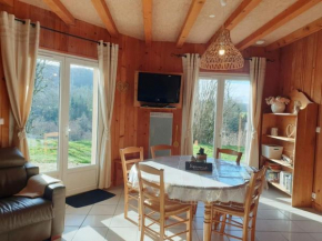 Maison plain pied intérieur bois - Lac de chalain - Gîte les 4 saisons